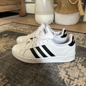 Women’s Adidas Grand Court 2.0 Sneakers